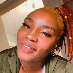 Meet your Posher, Janay